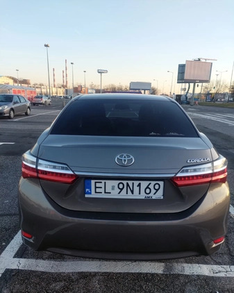 Toyota Corolla cena 69000 przebieg: 90000, rok produkcji 2017 z Łódź małe 121